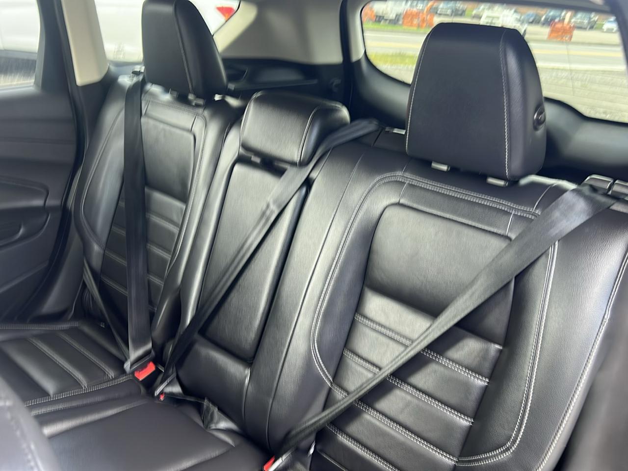 Ford Escape Titanium 4WD 2018