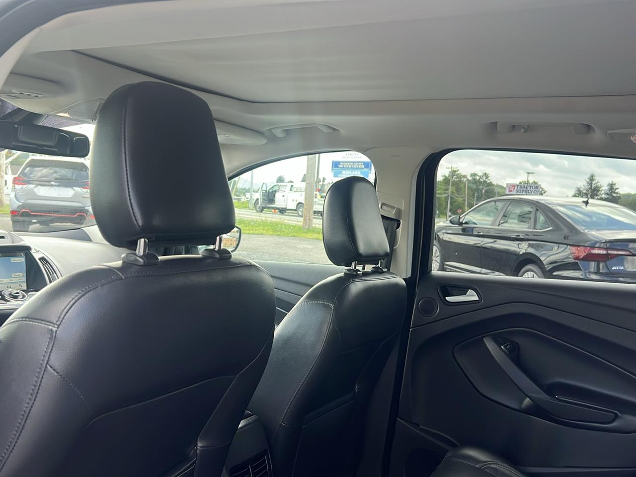 Ford Escape Titanium 4WD 2018