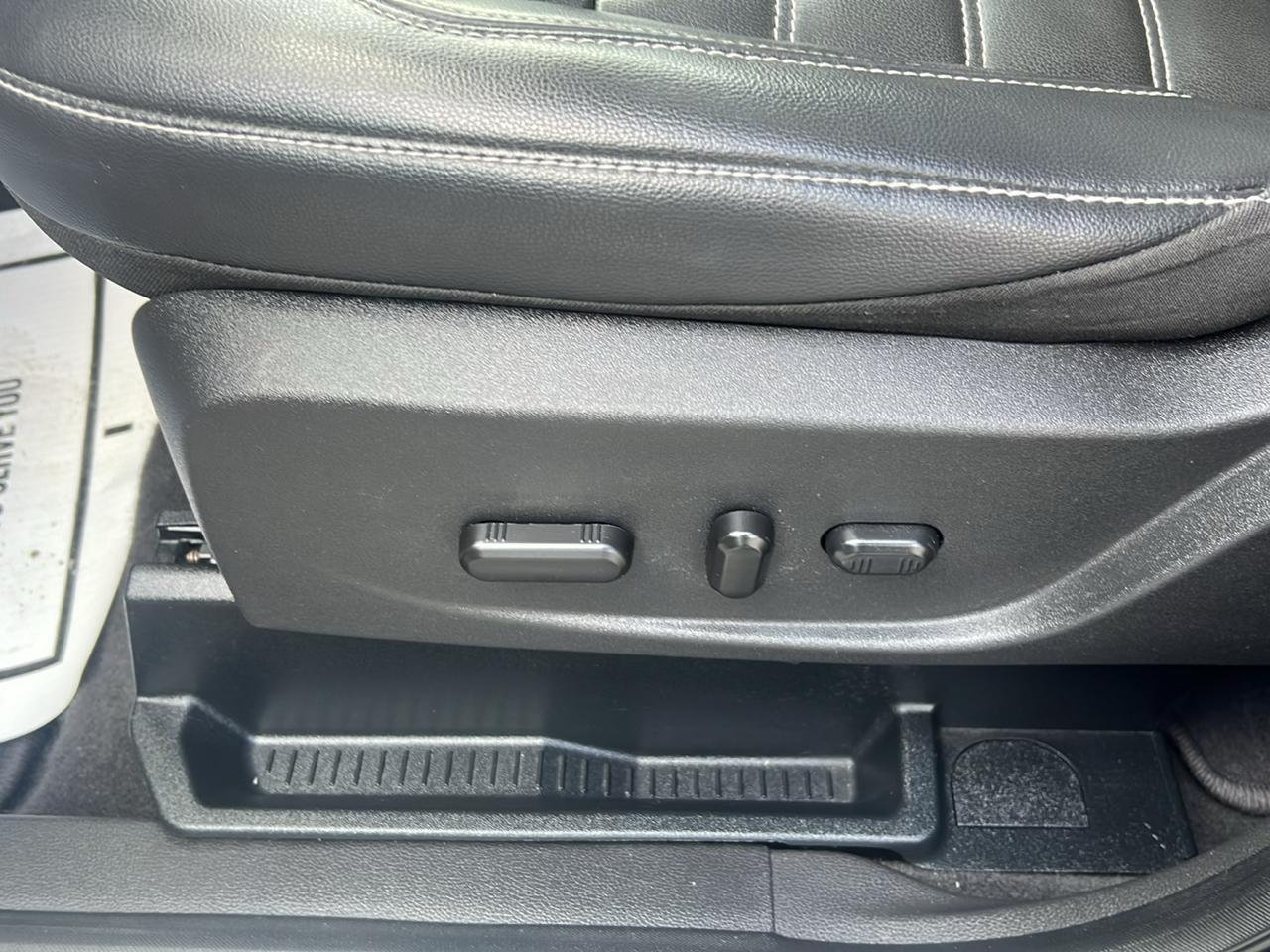 Ford Escape Titanium 4WD 2018