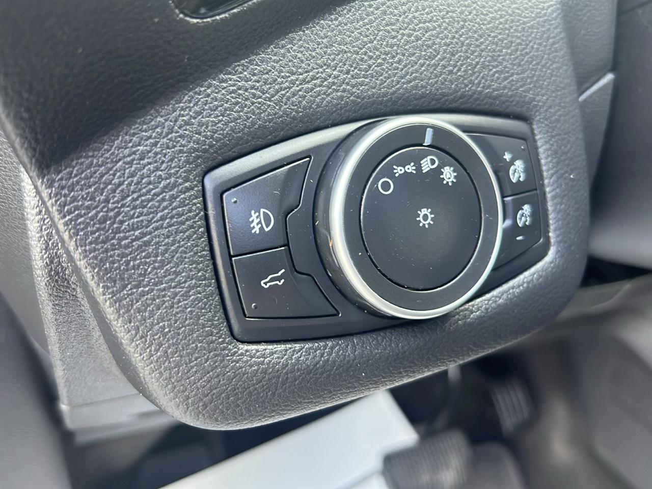 Ford Escape Titanium 4WD 2018