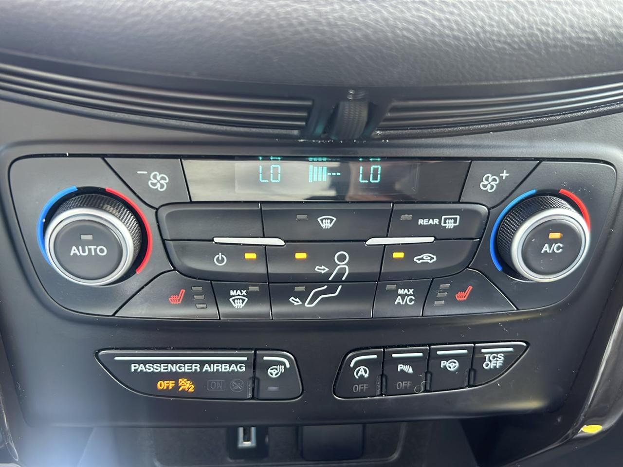 Ford Escape Titanium 4WD 2018