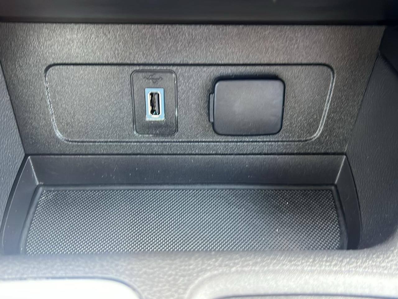 Ford Escape Titanium 4WD 2018