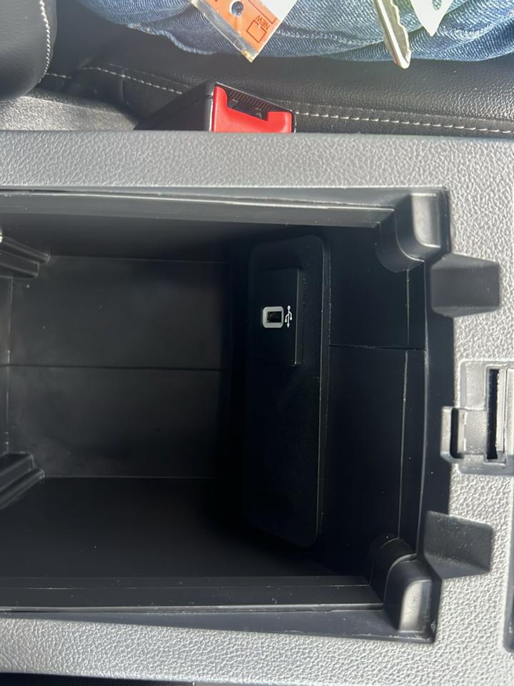 Ford Escape Titanium 4WD 2018