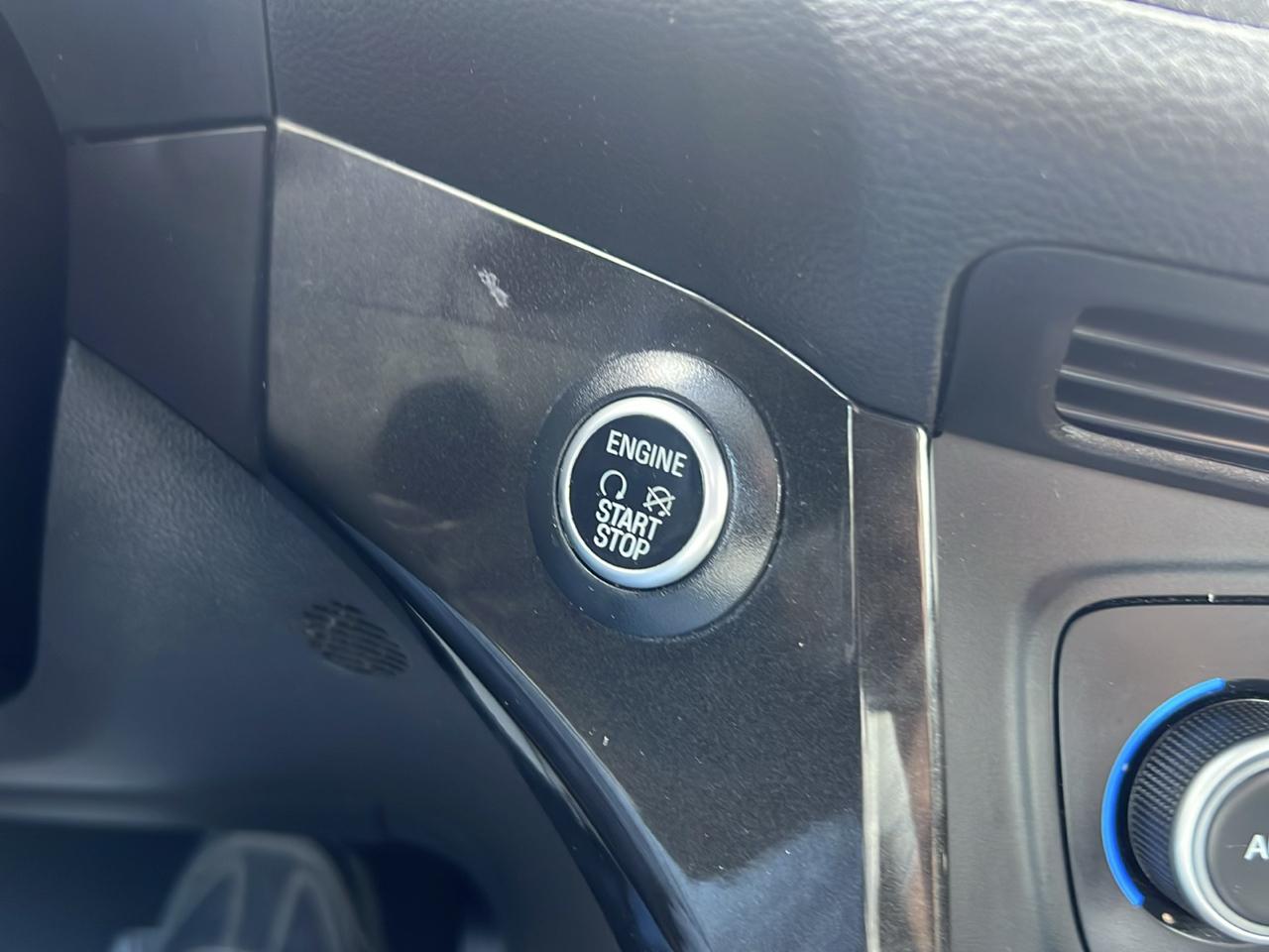 Ford Escape Titanium 4WD 2018