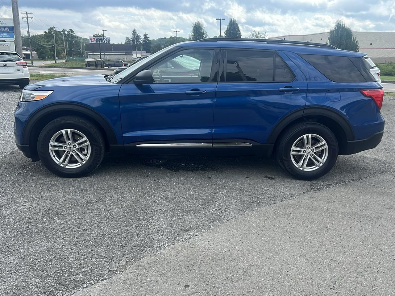 2022 Ford Explorer XLT - Photo 6