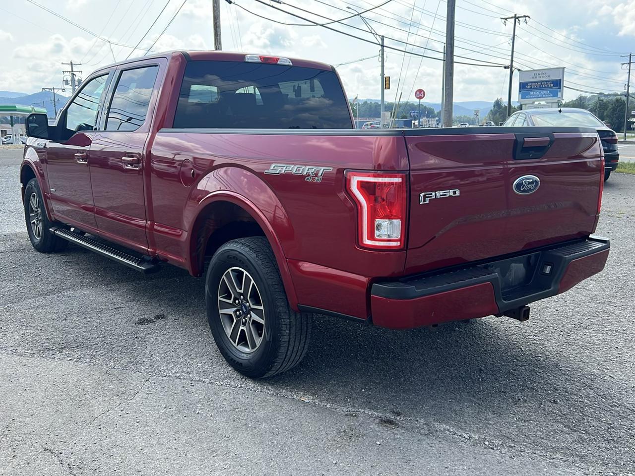 Ford F-150 4WD SuperCrew 150" XLT 2017