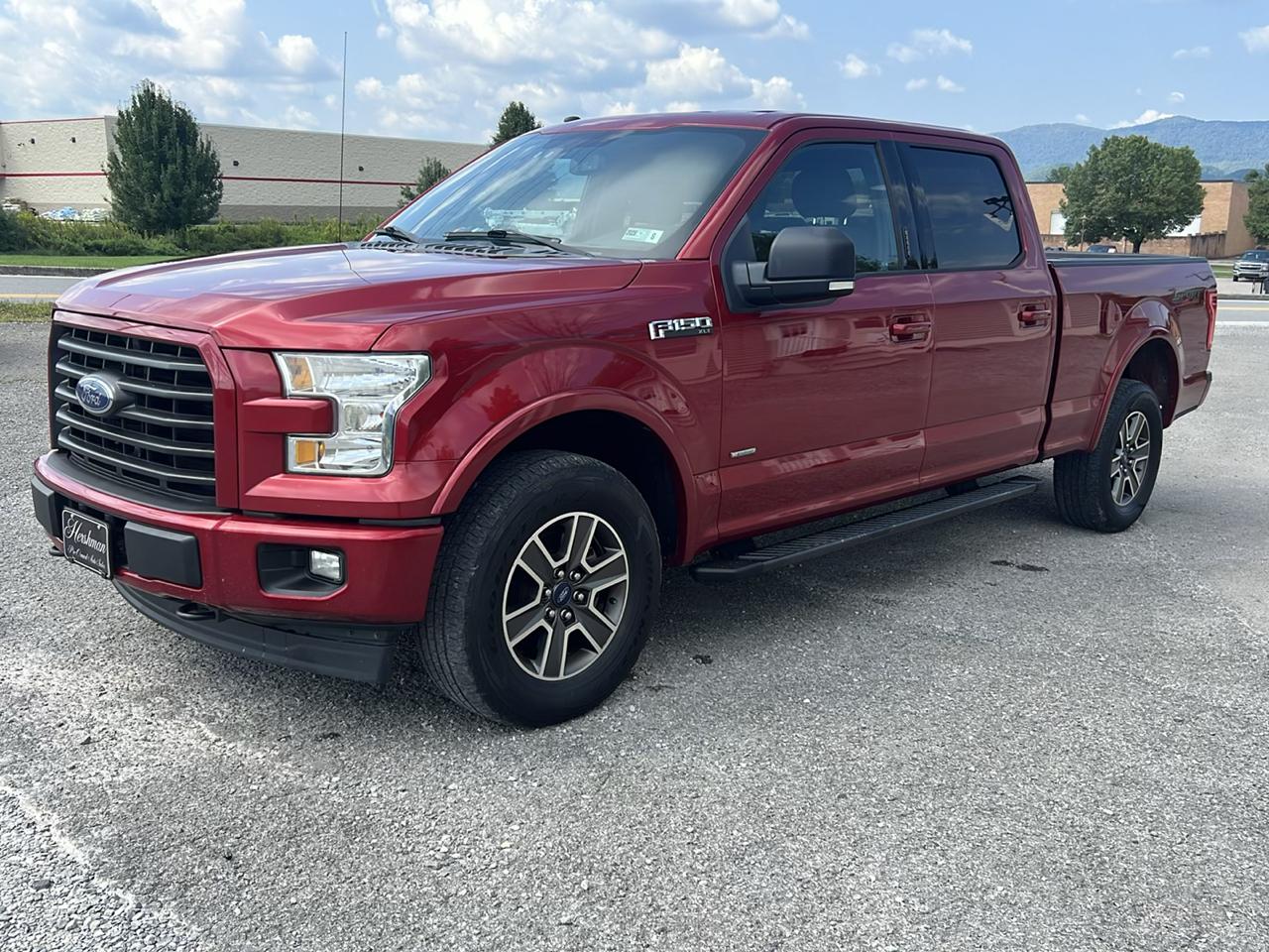 Ford F-150 4WD SuperCrew 150" XLT 2017