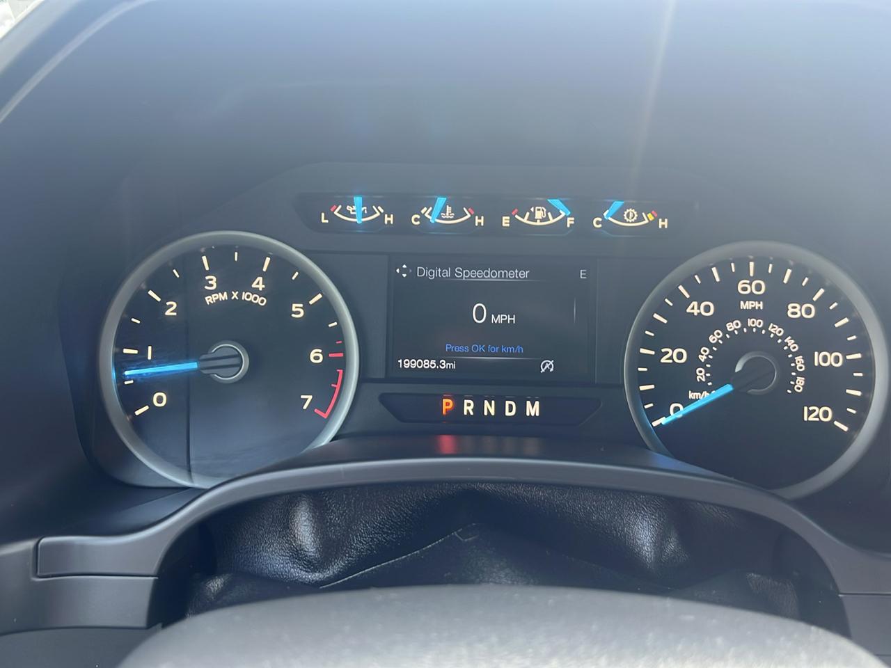 Ford F-150 4WD SuperCrew 150" XLT 2017
