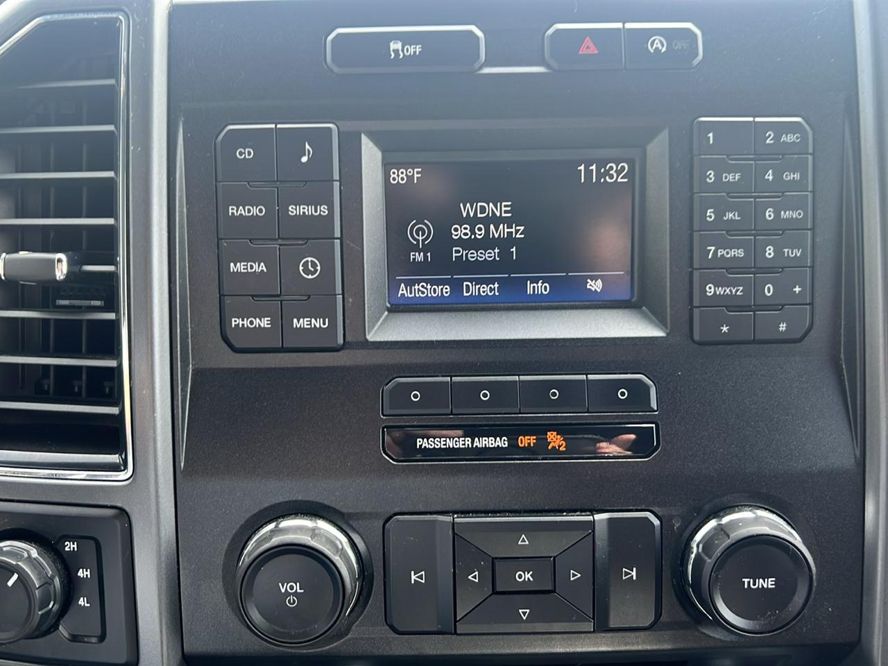 Ford F-150 4WD SuperCrew 150" XLT 2017