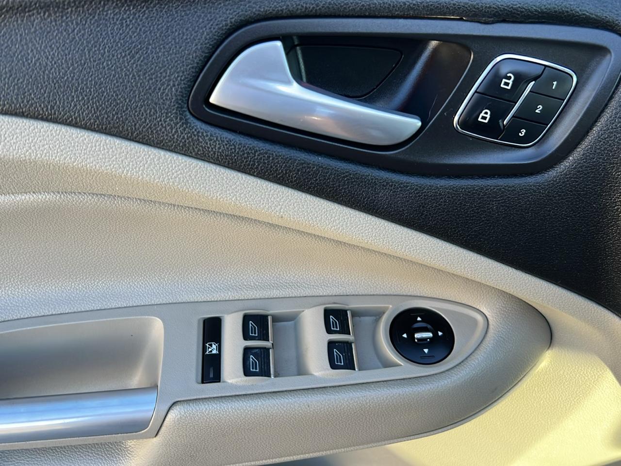 Ford Escape 4WD 4dr SEL 2013