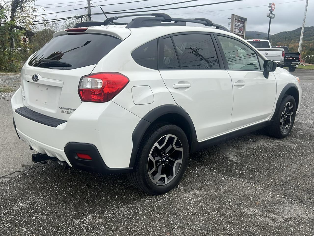 Subaru Crosstrek 2.0i Manual 2017