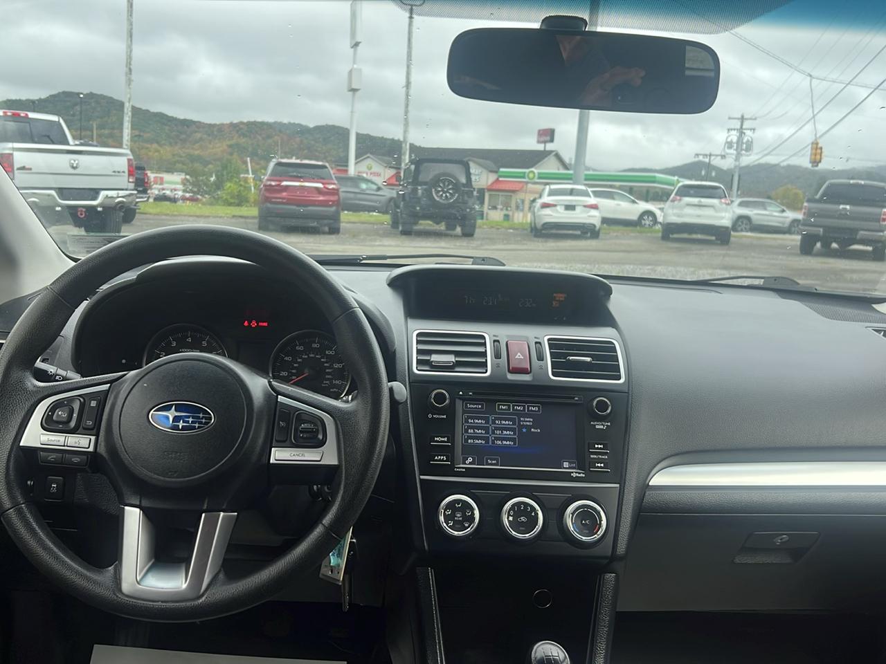 Subaru Crosstrek 2.0i Manual 2017
