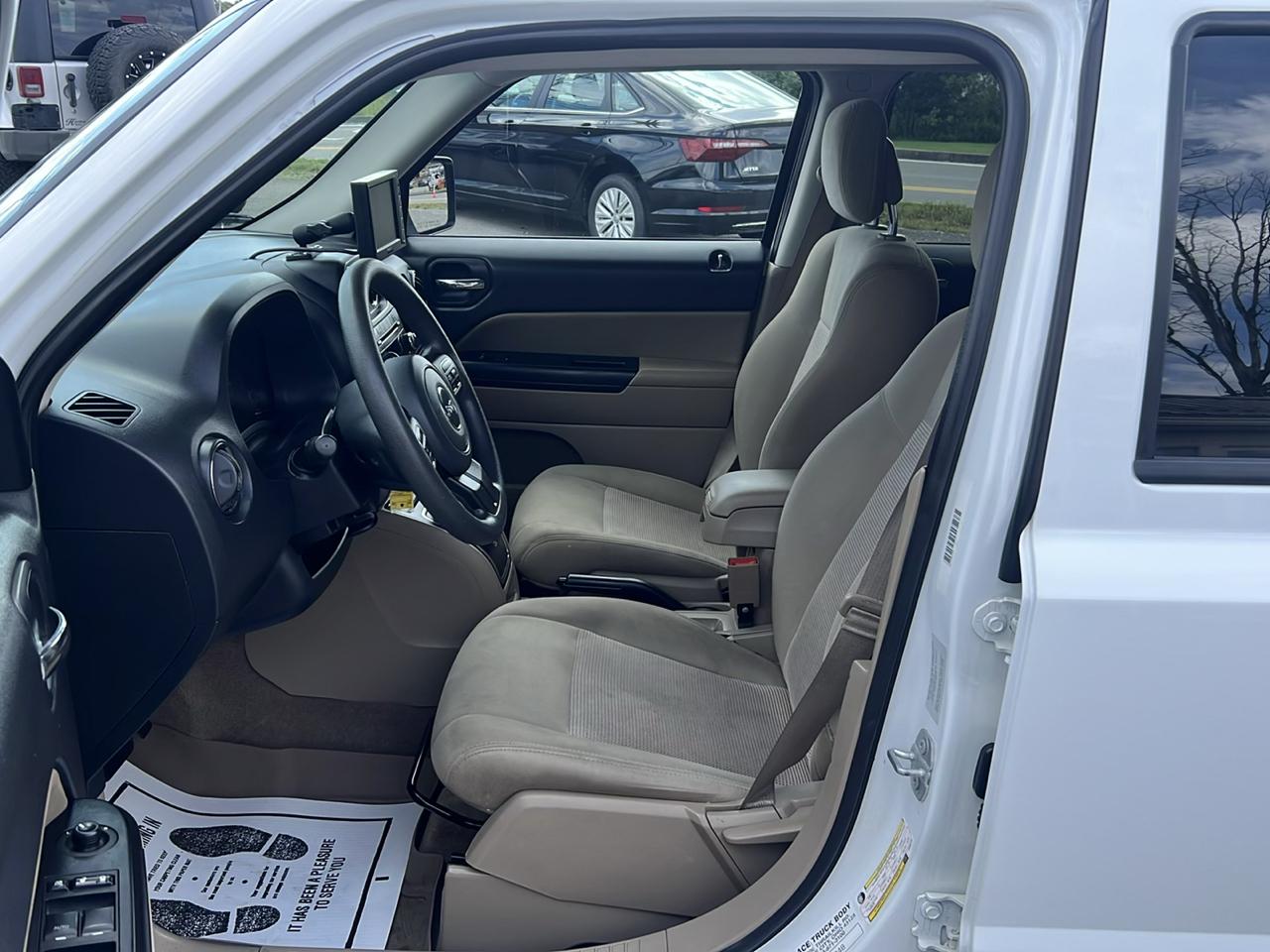 Jeep Patriot 4WD 4dr Sport 2015