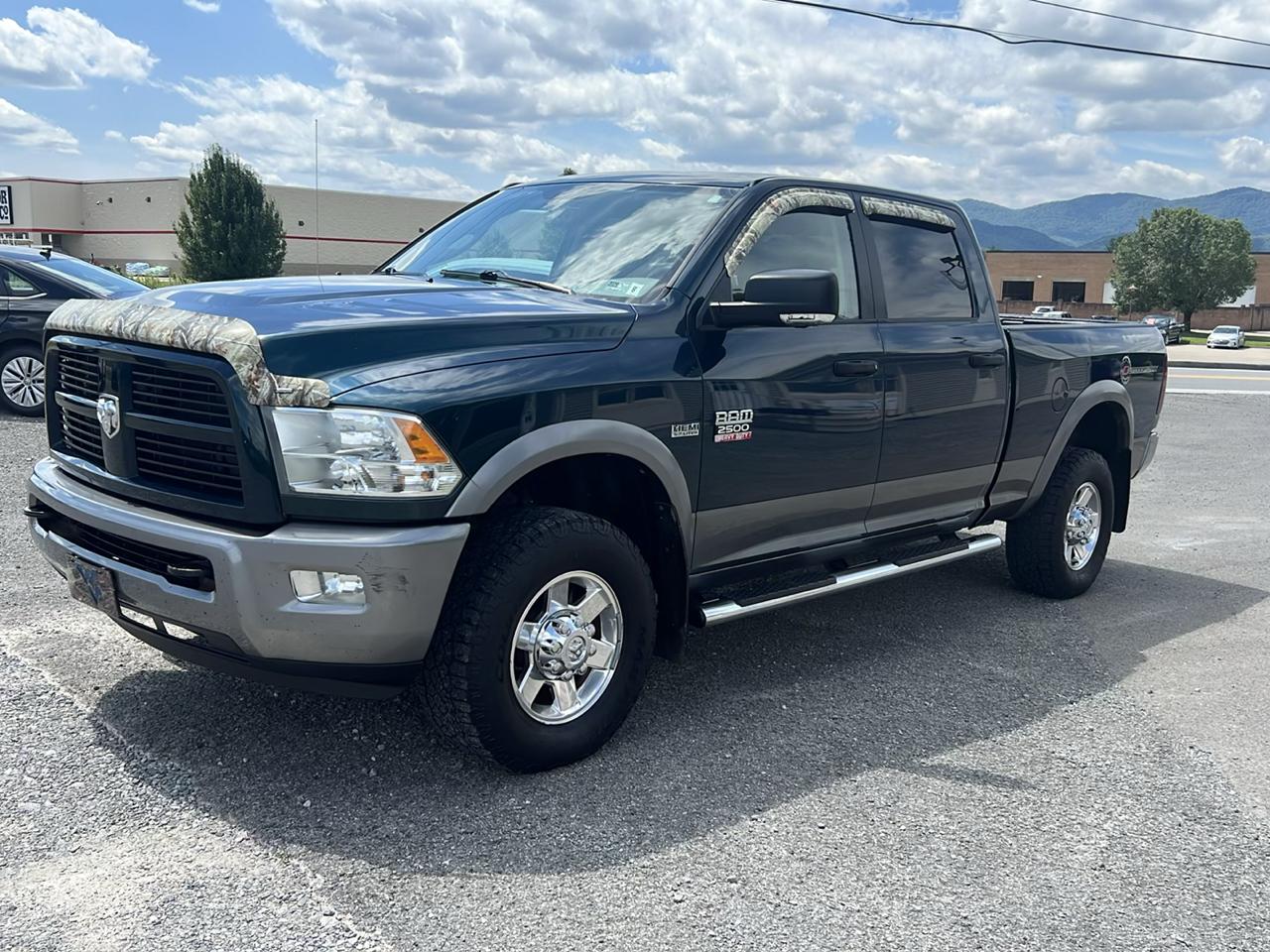 RAM 2500 4WD Crew Cab 149" Outdoorsman 2011