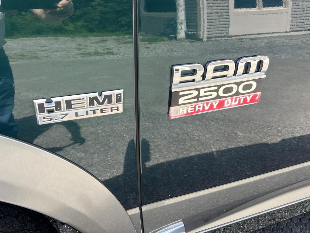 RAM 2500 4WD Crew Cab 149" Outdoorsman 2011