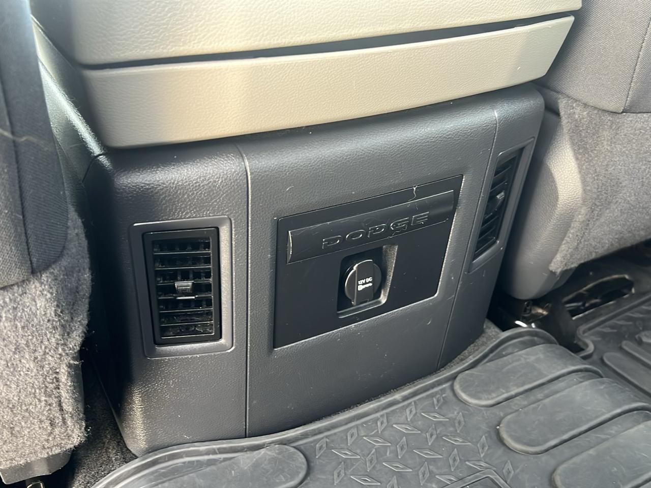RAM 2500 4WD Crew Cab 149" Outdoorsman 2011