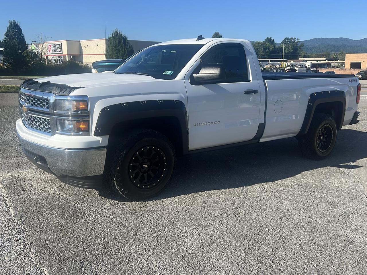 Chevrolet Silverado photo 7