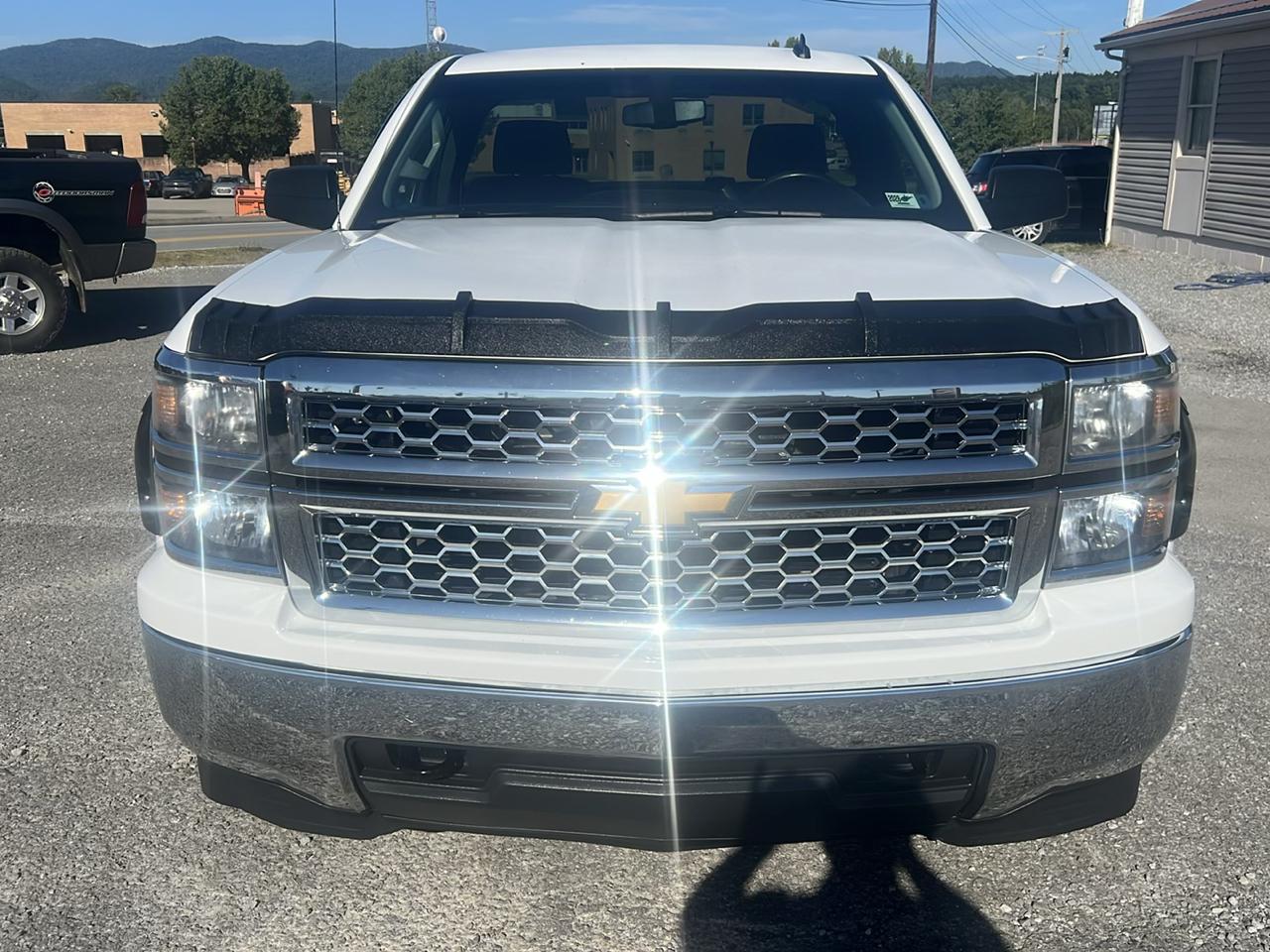 Chevrolet Silverado photo 8