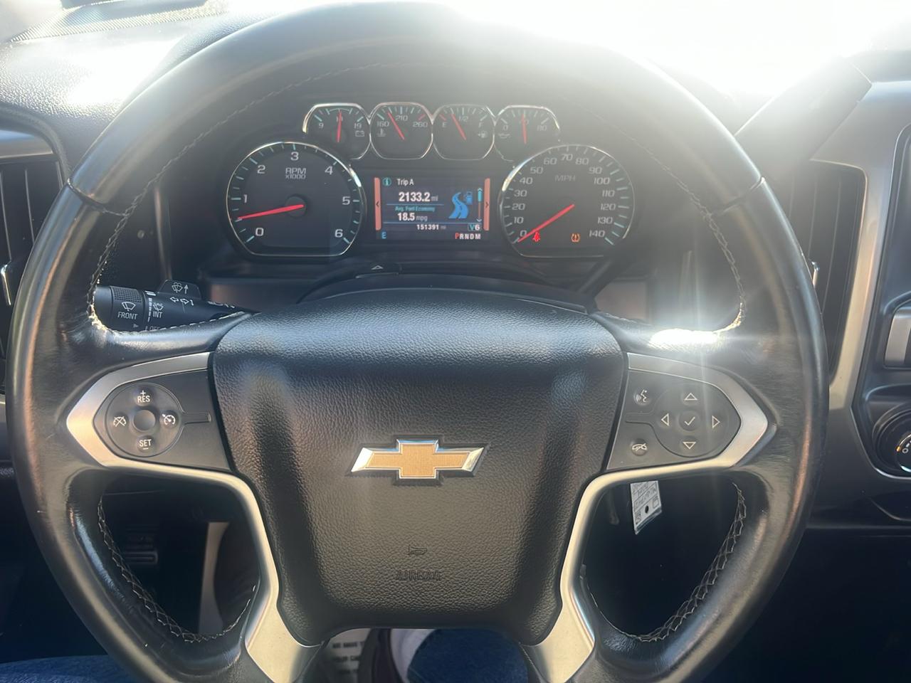 Chevrolet Silverado photo 23