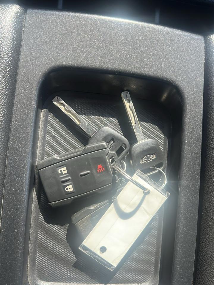 Chevrolet Silverado photo 32