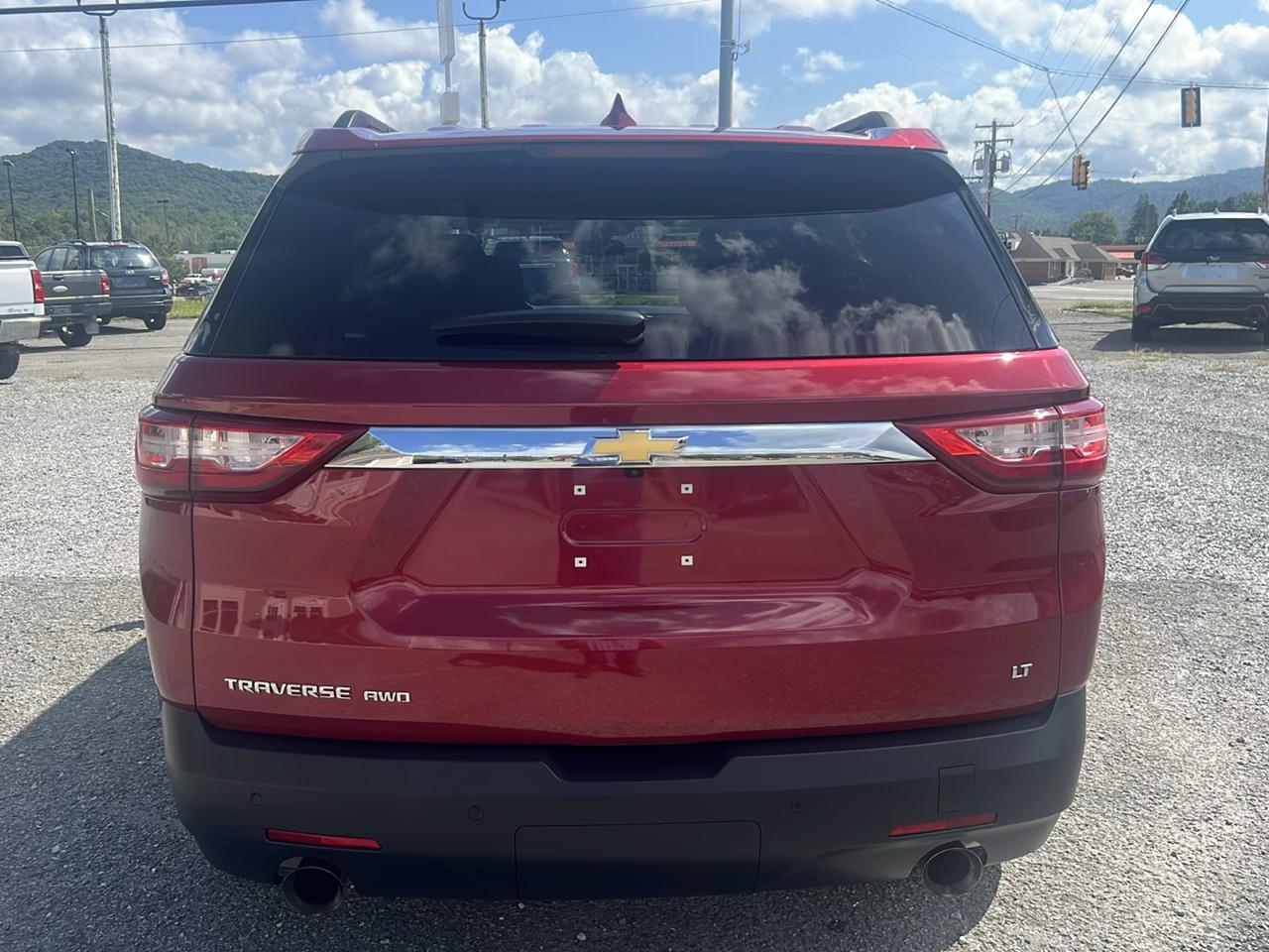 Chevrolet Traverse photo 4