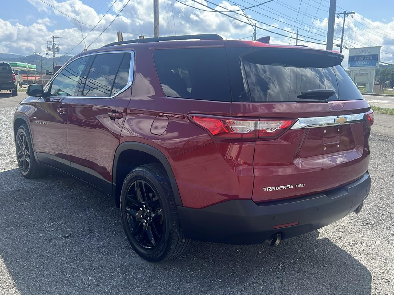 Chevrolet Traverse photo 5