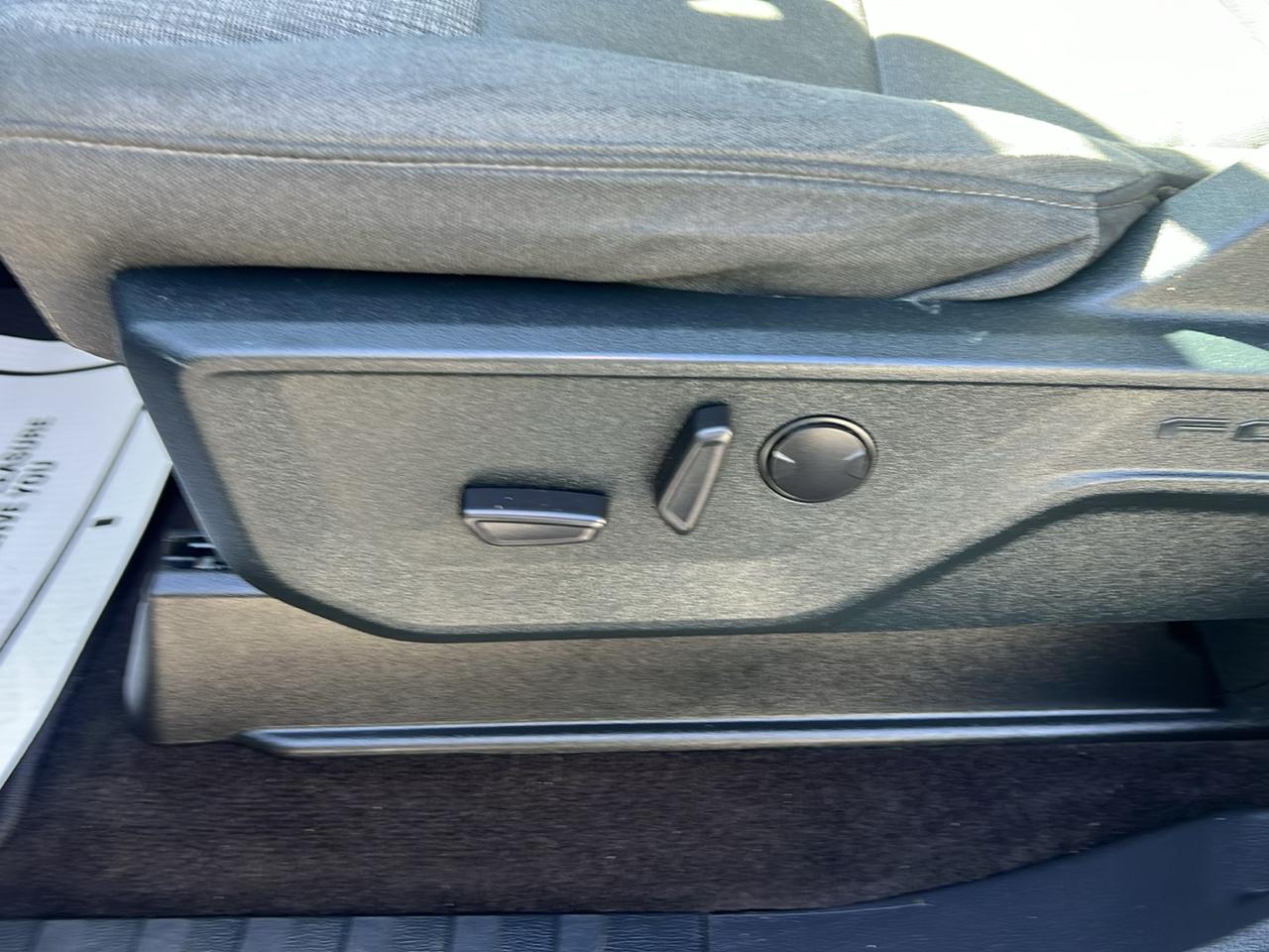 Ford F-150 photo 26