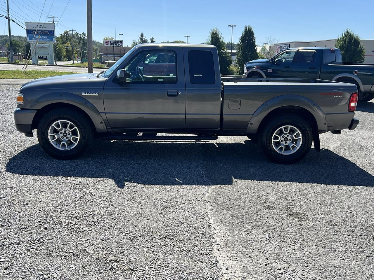 Ford Ranger 4WD 4dr SuperCab 126" Sport 2011