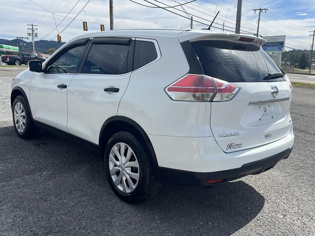Nissan Rogue AWD 4dr SV 2016
