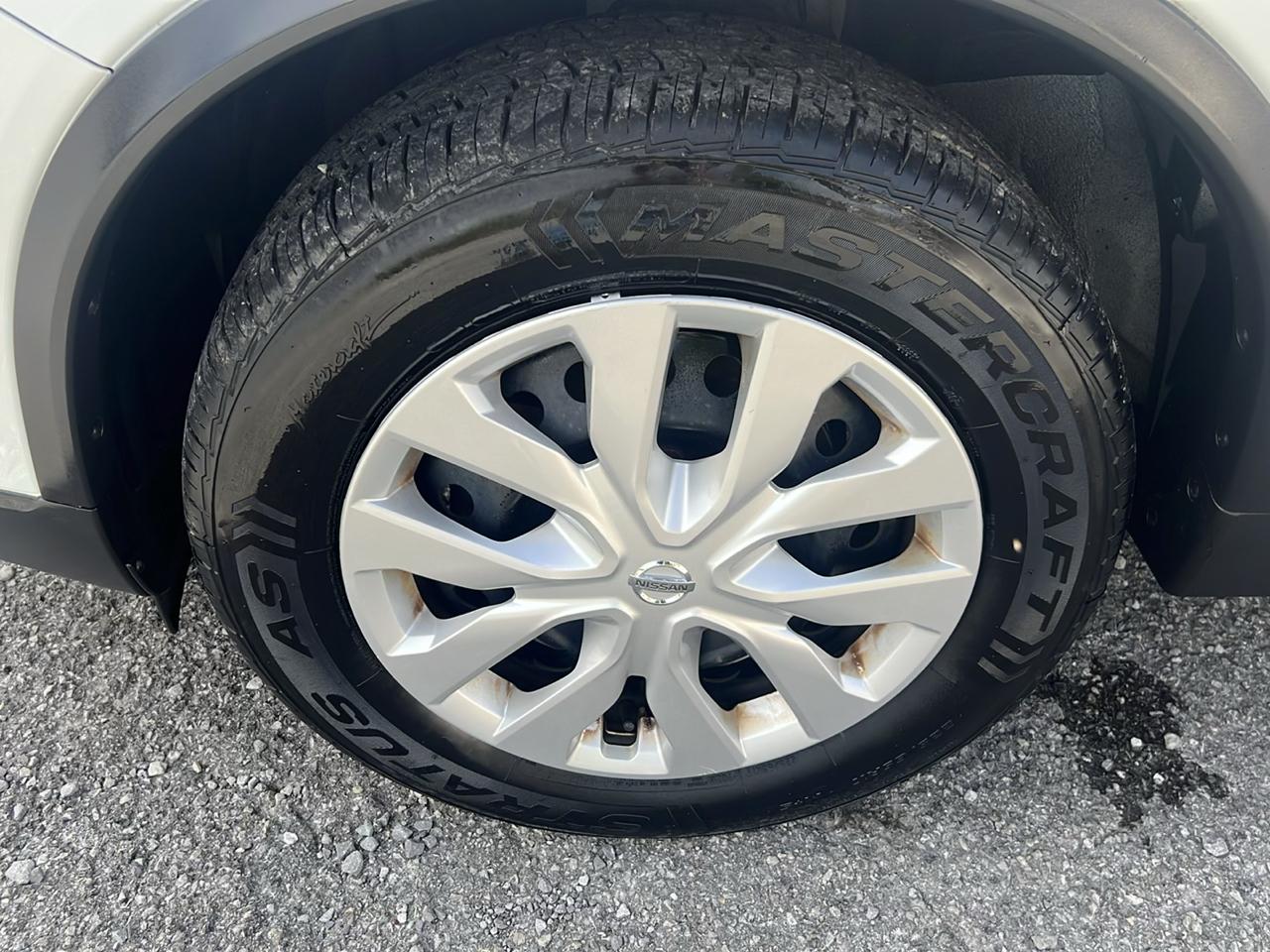 Nissan Rogue AWD 4dr SV 2016