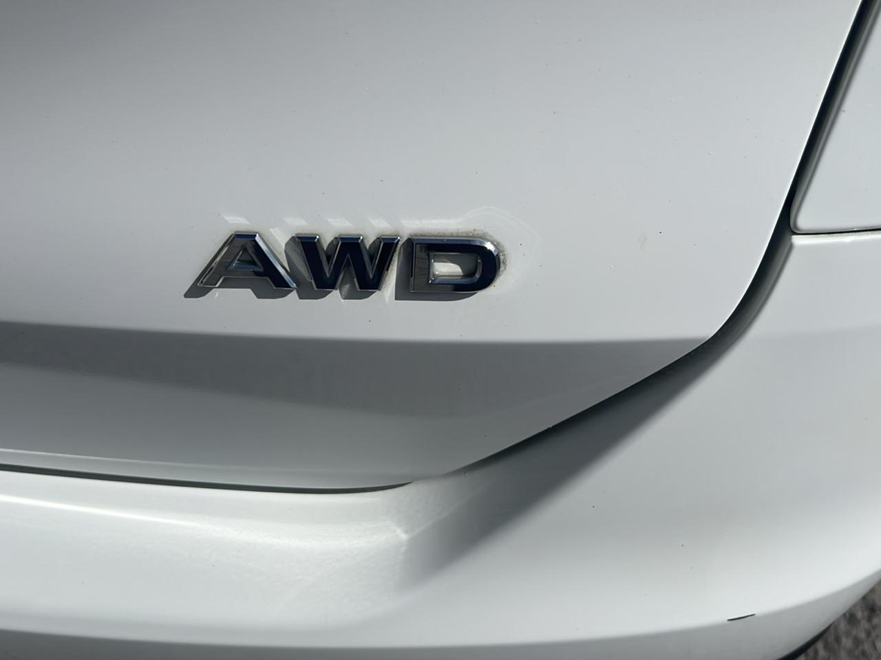 Nissan Rogue AWD 4dr SV 2016