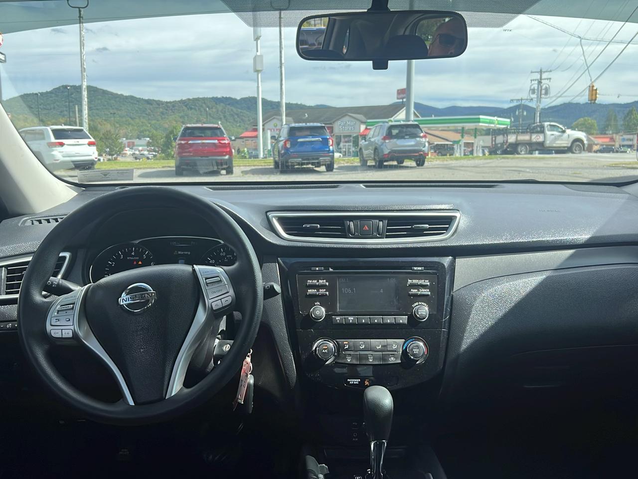 Nissan Rogue AWD 4dr SV 2016