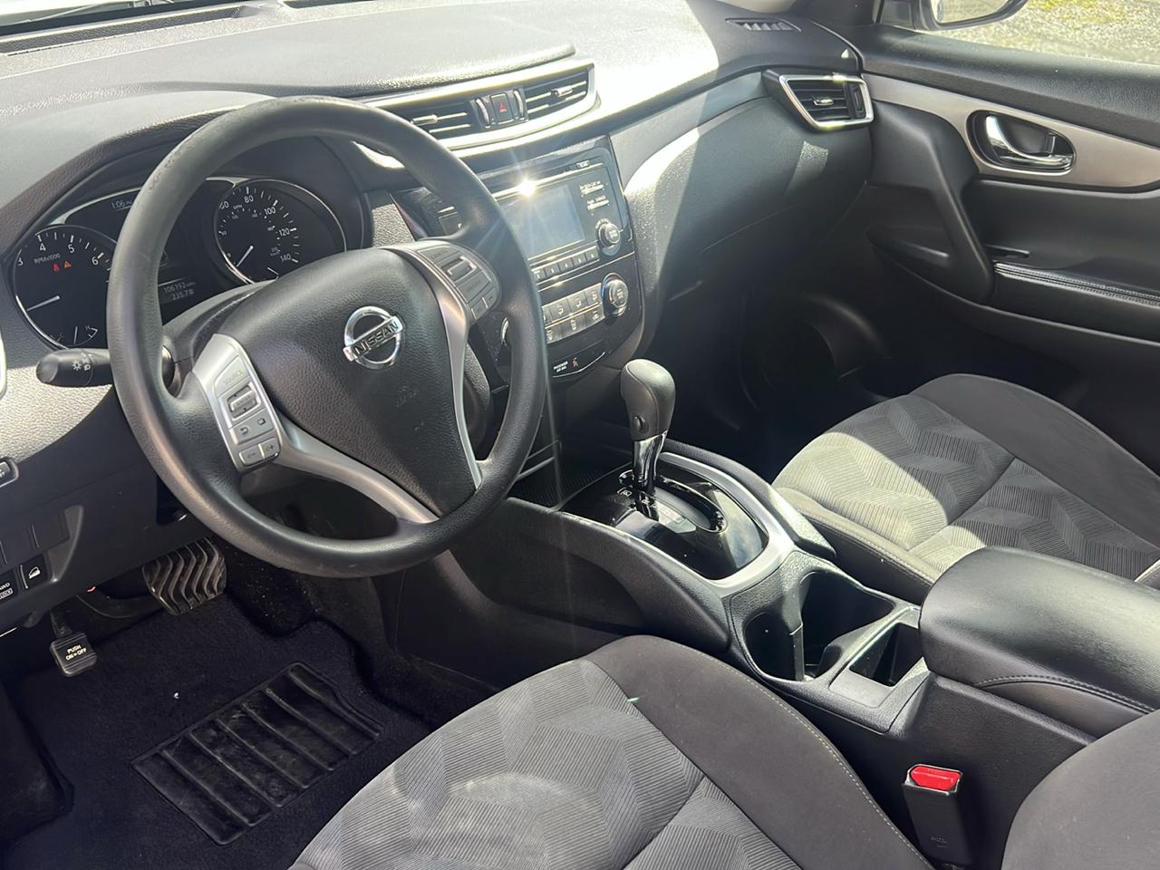 Nissan Rogue AWD 4dr SV 2016
