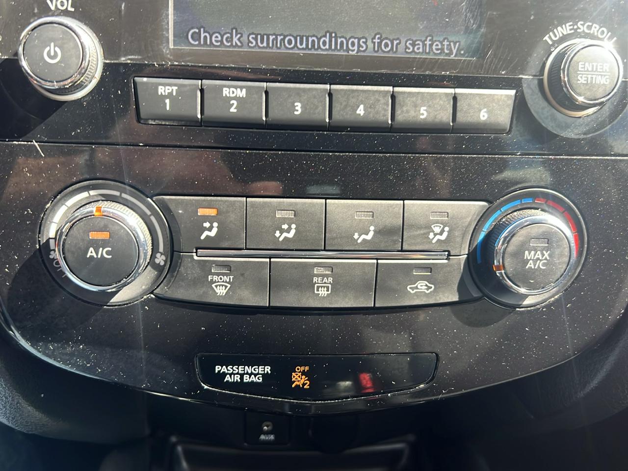Nissan Rogue AWD 4dr SV 2016