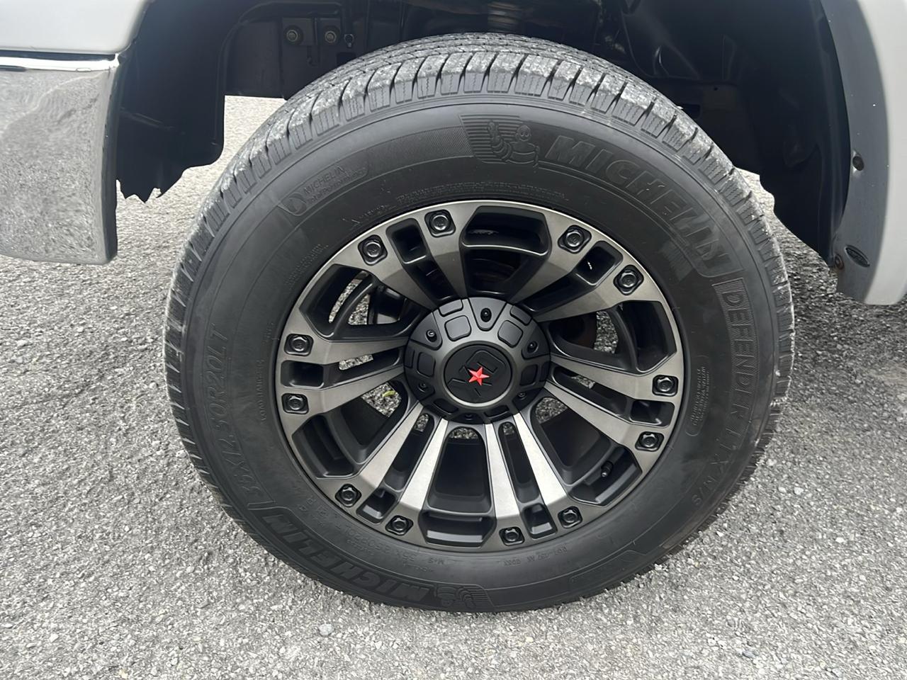 RAM 1500 4WD Crew Cab 140.5" Big Horn 2013