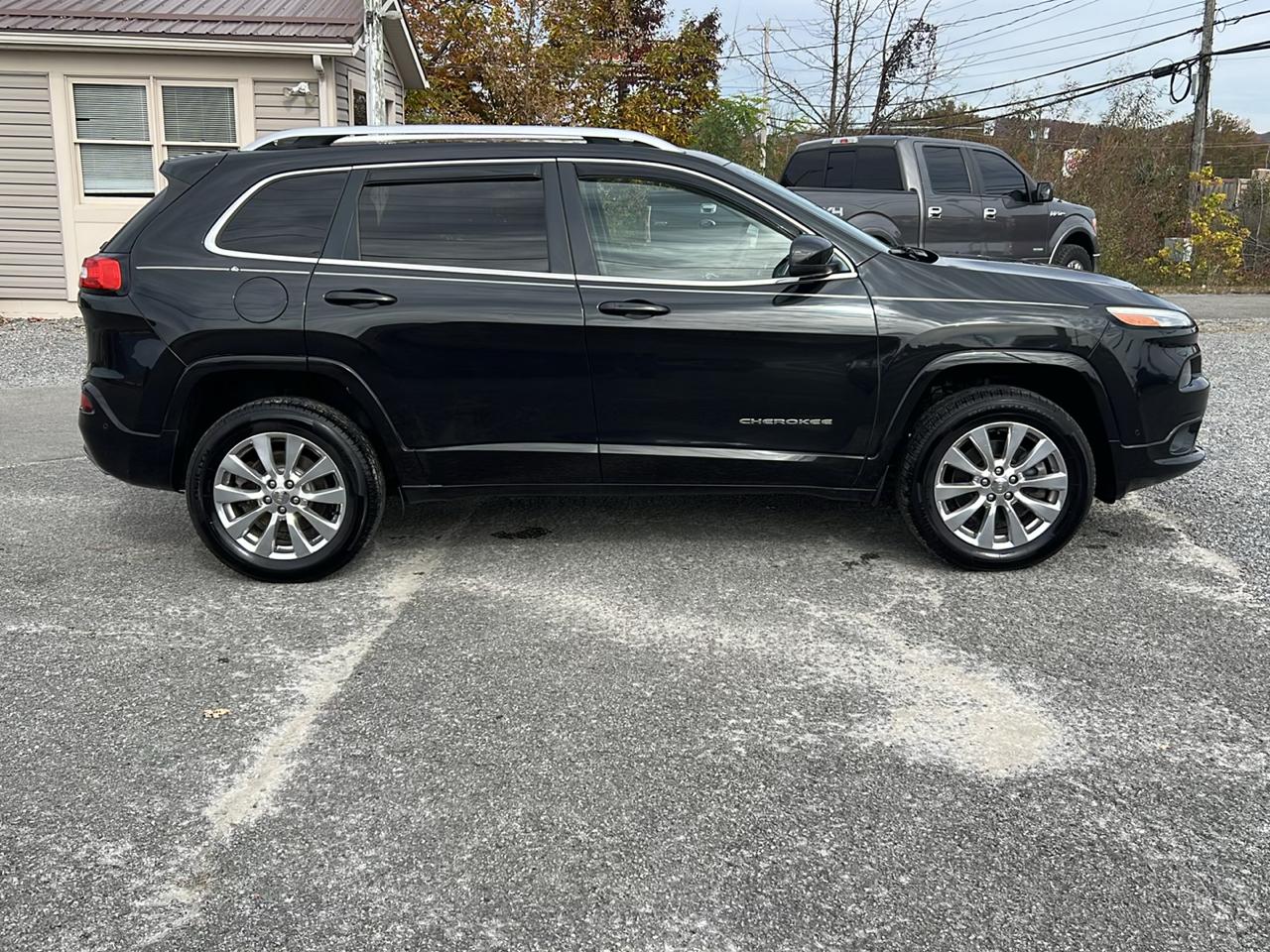 Jeep Cherokee 4WD 4dr Overland 2016