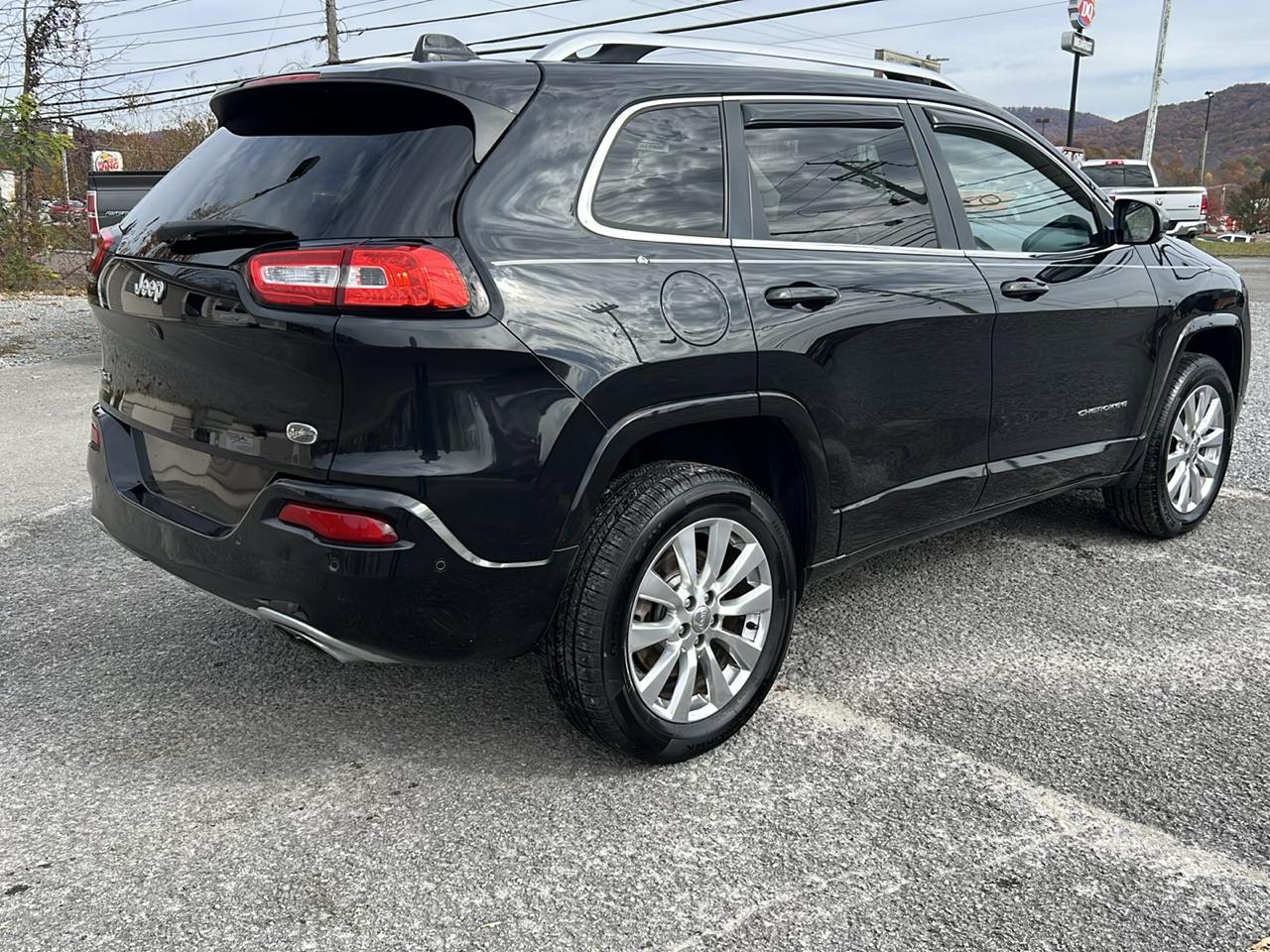 Jeep Cherokee 4WD 4dr Overland 2016