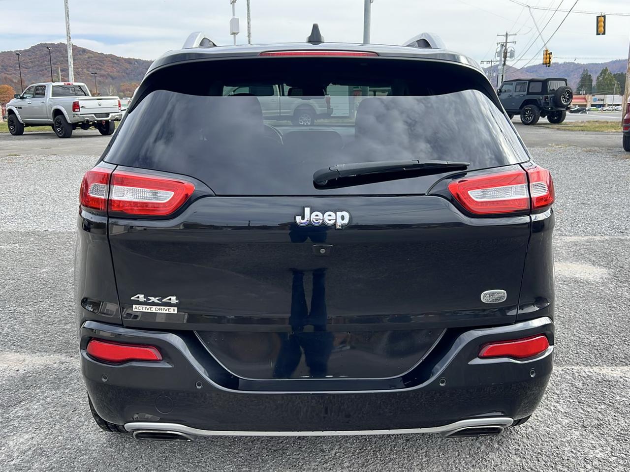 Jeep Cherokee 4WD 4dr Overland 2016