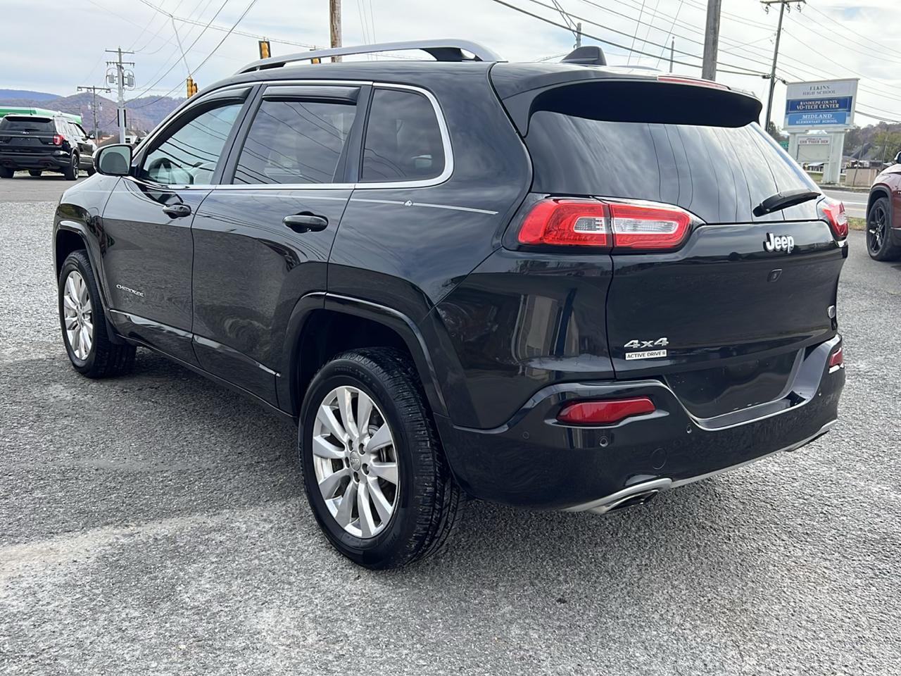 Jeep Cherokee 4WD 4dr Overland 2016
