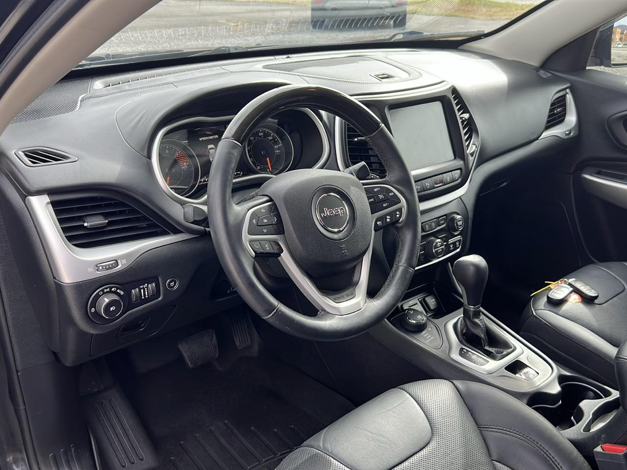Jeep Cherokee 4WD 4dr Overland 2016