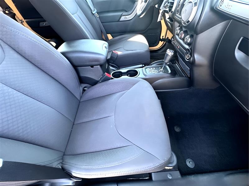 Jeep Wrangler Unlimited Sport 4WD 2014 Jeep Wrangler Unlimited Sport 4WD 2014