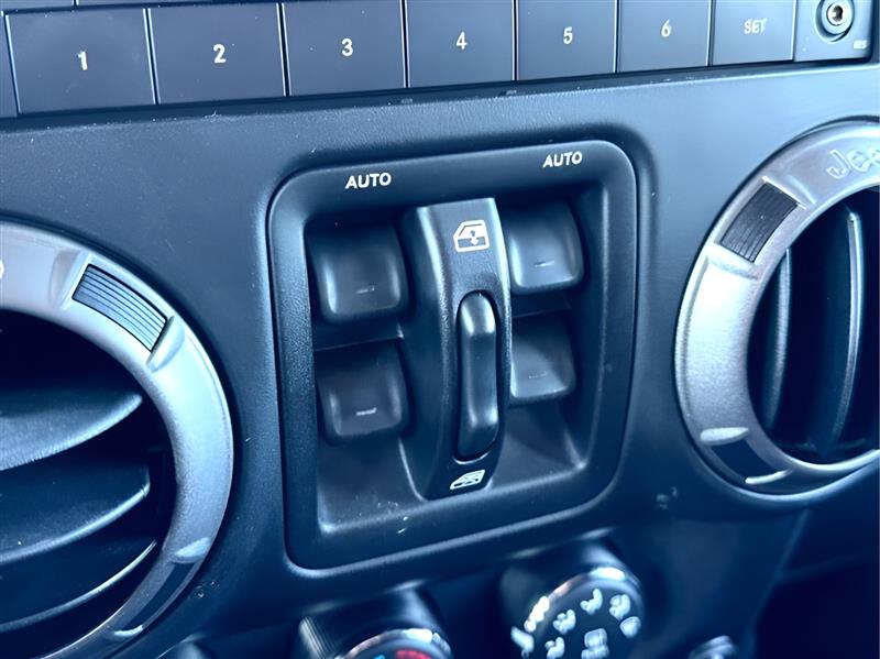 Jeep Wrangler Unlimited Sport 4WD 2014 Jeep Wrangler Unlimited Sport 4WD 2014