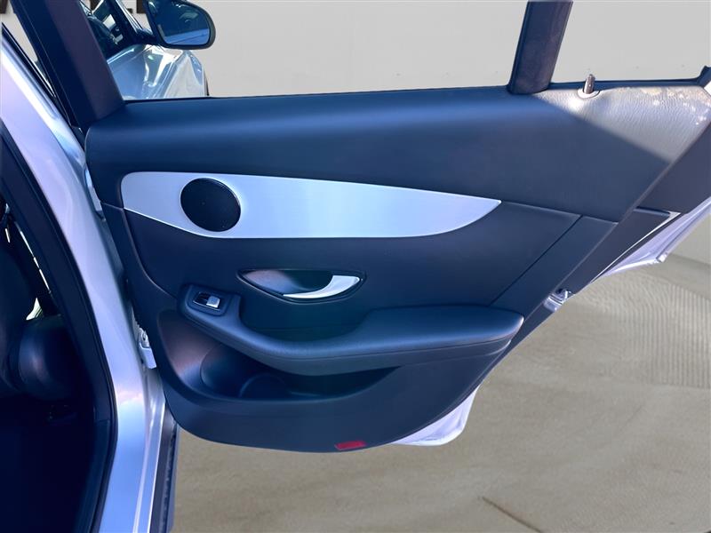 Mercedes-Benz GLC-Class GLC300 2019 Mercedes-Benz GLC-Class GLC300 2019