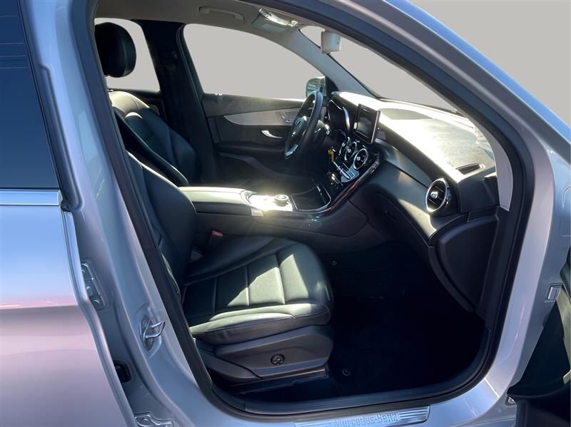 Mercedes-Benz GLC-Class GLC300 2019 Mercedes-Benz GLC-Class GLC300 2019