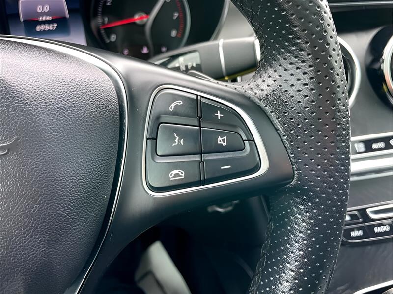 Mercedes-Benz GLC-Class GLC300 2019 Mercedes-Benz GLC-Class GLC300 2019