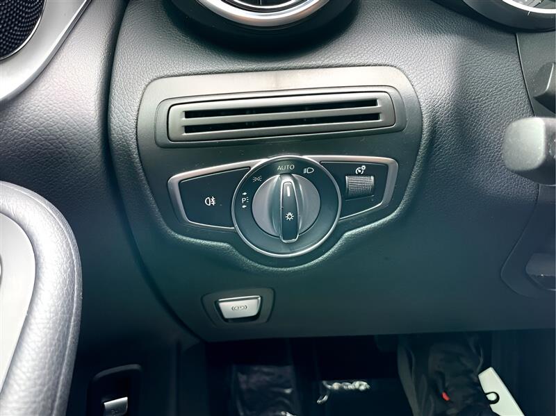 Mercedes-Benz GLC-Class GLC300 2019 Mercedes-Benz GLC-Class GLC300 2019