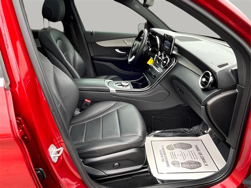 Mercedes-Benz GLC-Class GLC300 2019 Mercedes-Benz GLC-Class GLC300 2019