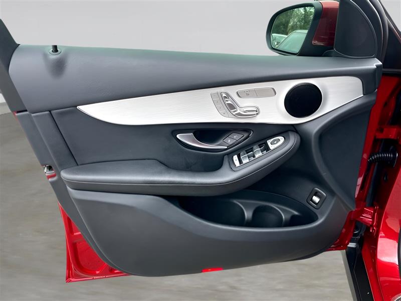 Mercedes-Benz GLC-Class GLC300 2019 Mercedes-Benz GLC-Class GLC300 2019