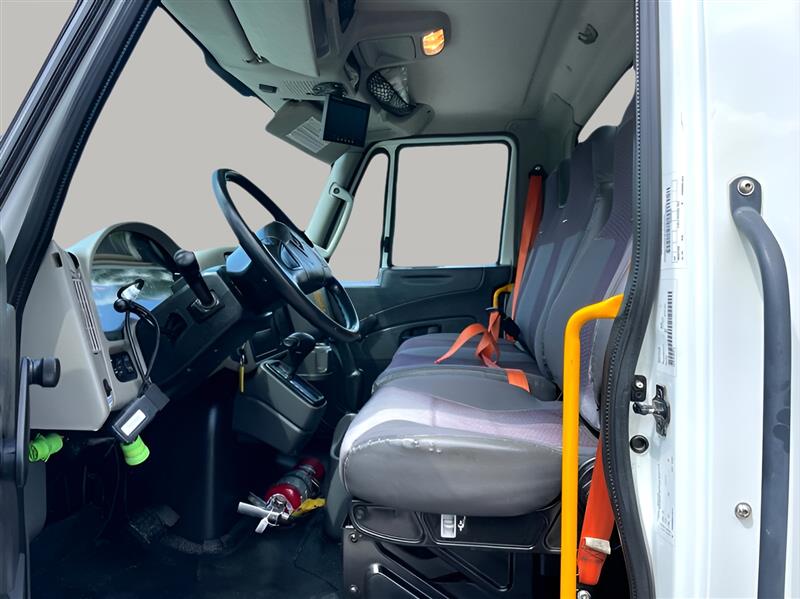 International DuraStar 4300  2016 International DuraStar 4300  2016