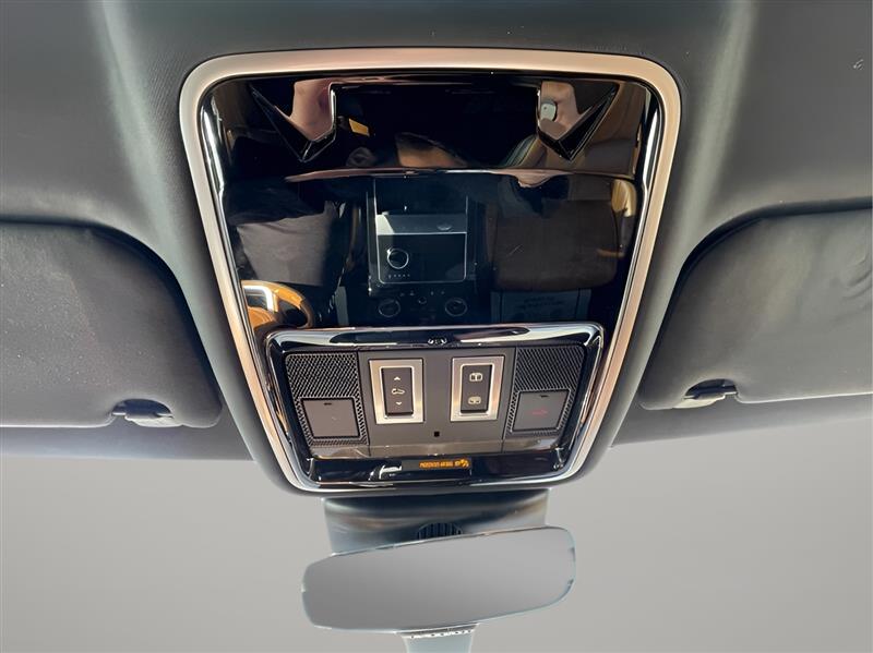 Land Rover Range Rover Velar R-Dynamic SE 2019 Land Rover Range Rover Velar R-Dynamic SE 2019